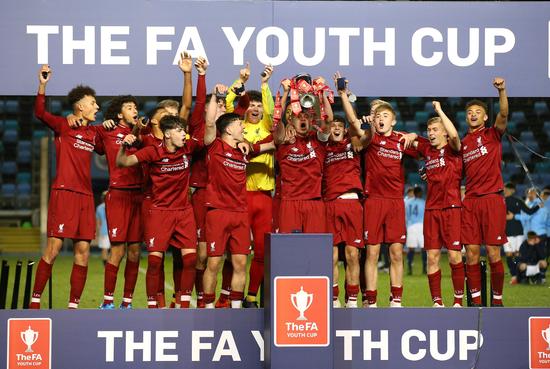 LCK里程碑：Faker联赛2400杀，Ruler联赛300胜