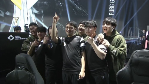 The MongolZ 消灭 Heroic ，G2 在 IEM 成都 2025 中横扫 3DMAX